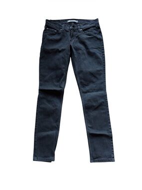 ✨Levi's black denim jeans for Women✨